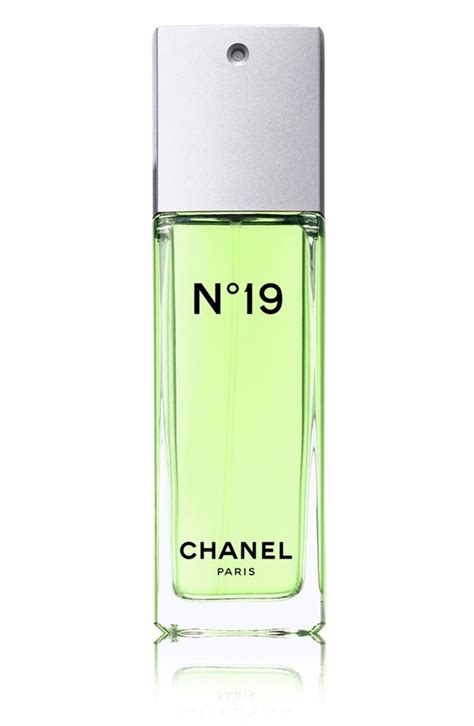 chanel no19 miniflakon|N°19 Eau De Toilette Spray .